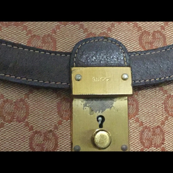 Rare Gucci fold over/envelope purse - Picture 8 of 8